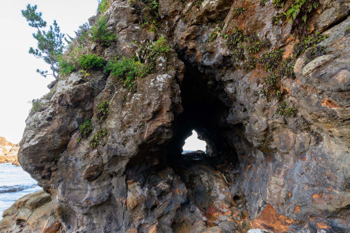 海食トンネル